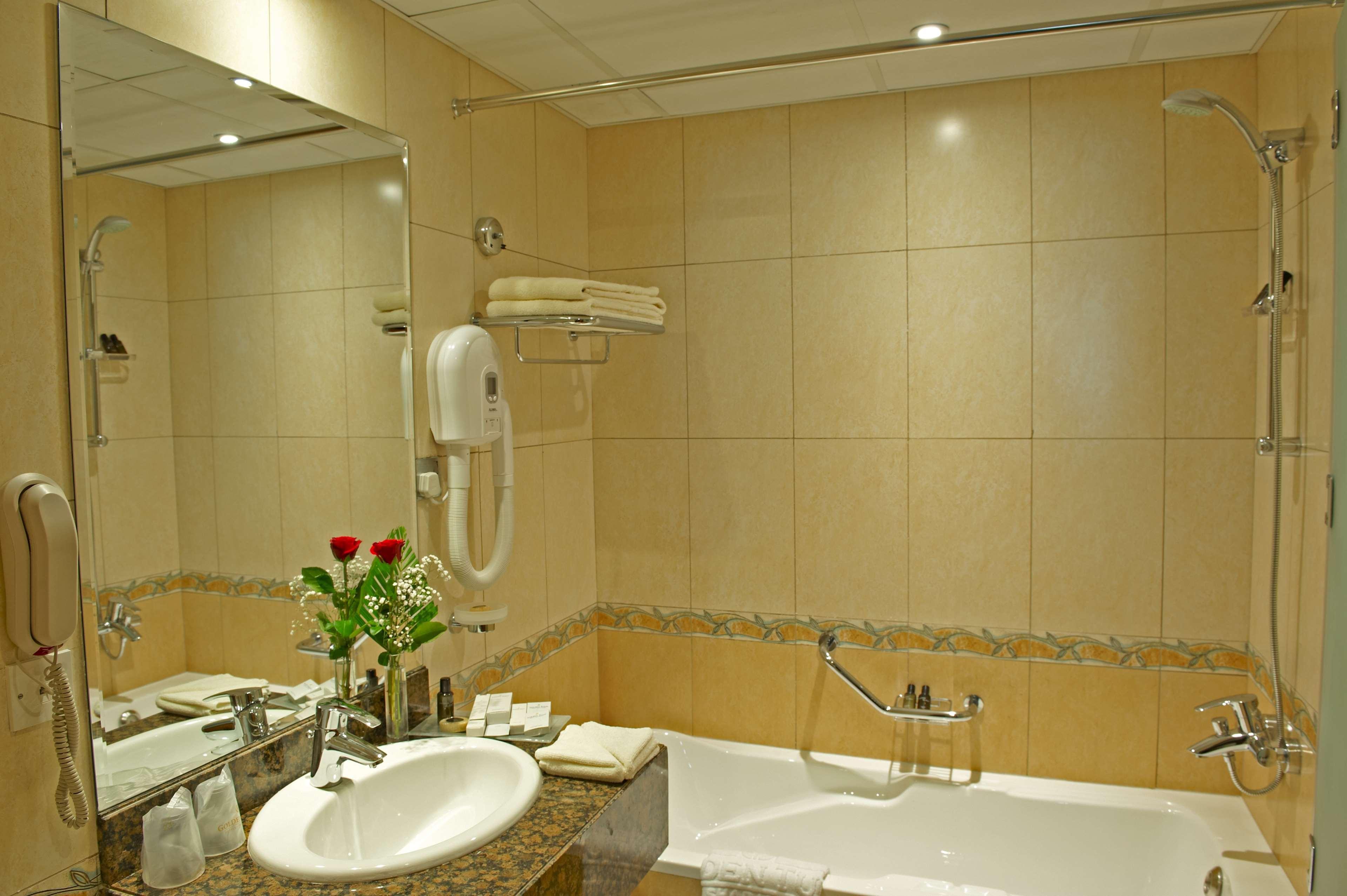Golden Tulip Aparthotel
