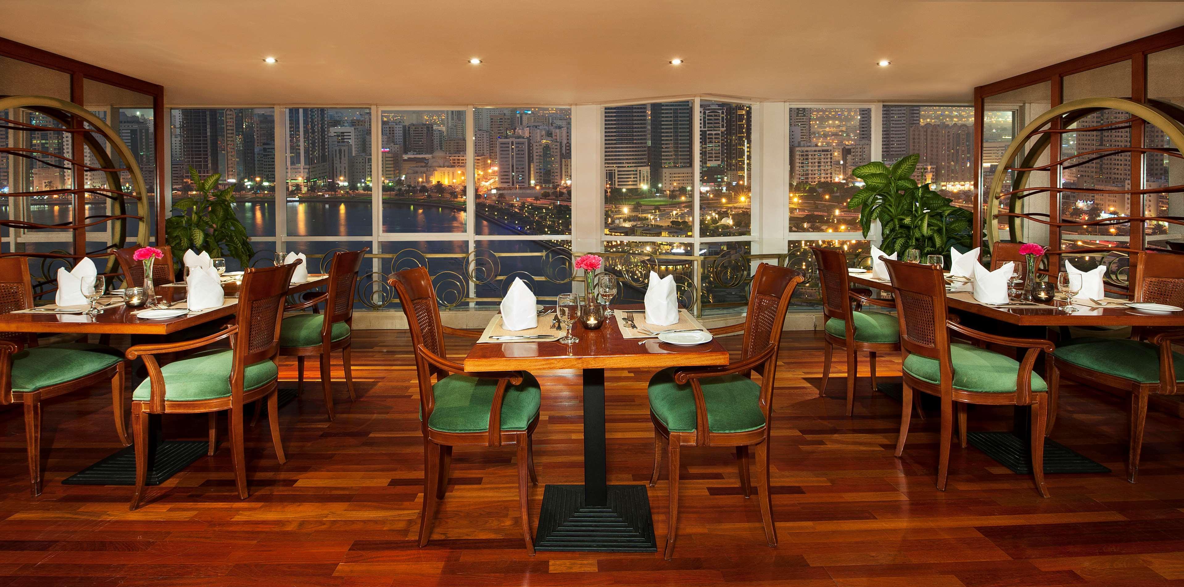 Golden Tulip Aparthotel 4*