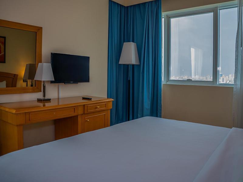 Aparthotel Golden Tulip 4*