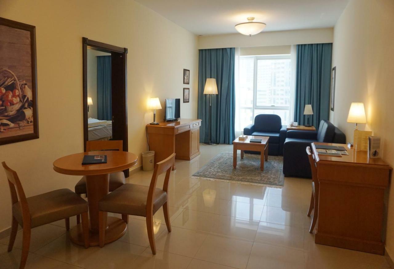 Golden Tulip Aparthotel 4*
